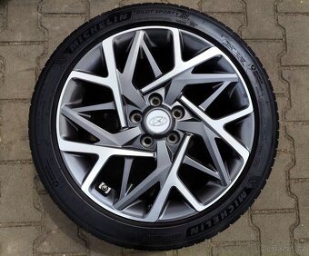Alu kola originál Hyundai Kona 5x114,3 R18 - 4