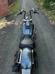 Suzuki VL 1500 Intruider - 4