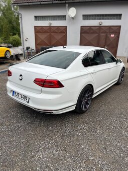 VW Passat B8 2.0 TDi 140kw r-line - 4