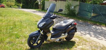 Yamaha Xmax 125 - 4