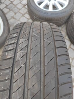 Prodám orig.alu 16 VW Sharan 5x112 ET 59 letní pneu - 4
