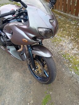 Suzuki SV 650S - 4