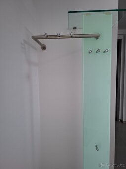 Designový věšák s kov. Prvky - 4