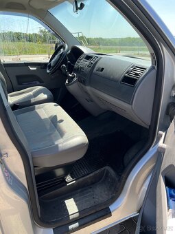 VW Transporter T5 long 2.5 TDi 96 BNZ - 4