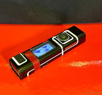 Nokia 7280 – ikonický designový telefon - 4