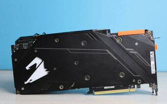 Gigabyte Aorus RTX 2080 Super - 4