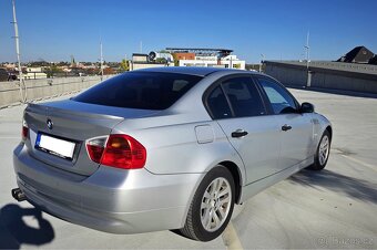 BMW E90 2.0i 2007 - 4