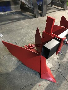 Malotraktor hrobkovací radličky - 4