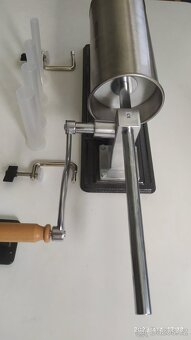 Plnička na klobásy-narážečka - 4