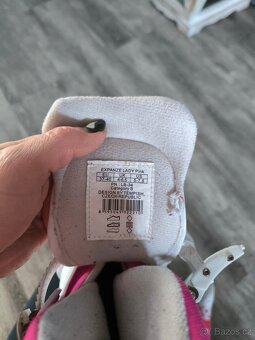 Dívčí lední brusle vel. 37-40 - 4