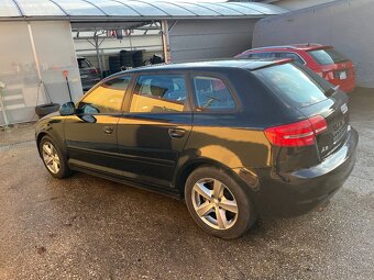 Audi A3 1,9 TDi Sportback - 4