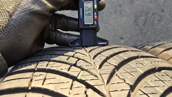 Celoroční pneu 205/55/16 Good Year - 4