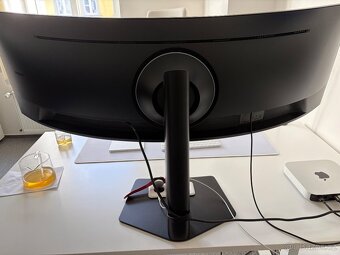 49" Odyssey G9 (G95C) - 4