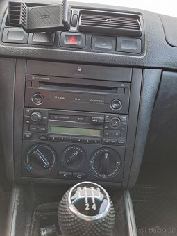 Volkswagen Golf 1.6 - 4