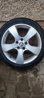 Alu kola Octavia 5x112 R17-zimní pneu - 4