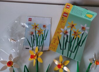LEGO Botanicals 40747 Narcisy - 4