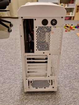 skříň Zalman Z3 Top stav - 4