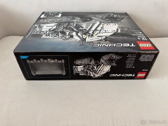 42100 LEGO Technic Liebherr R 9800 - 4