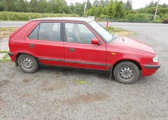 Škoda Felicia 1,3 40 kW CZ Historie GLX benzín - 4