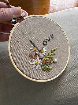Ručně vyšívané obrázky kruh 12,5 cm - 4