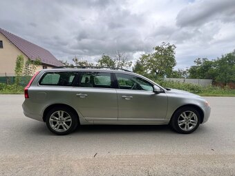 Volvo V70 2.0T, prav. servis, nové pneu, nová STK - 4