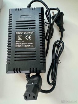 Nabíječka elektrická čtyřkolka/motorka/skútr 36v 1,6-2,0 A - 4