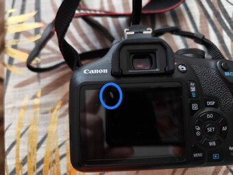 Canon EOS D2000 - 4