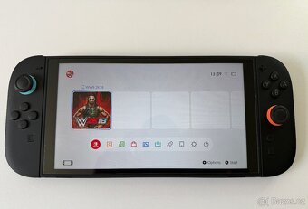 Prodám Nintendo Switch 2 - 4