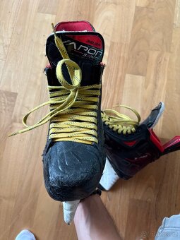 Brusle Bauer Vapor 3x pro Int - 4