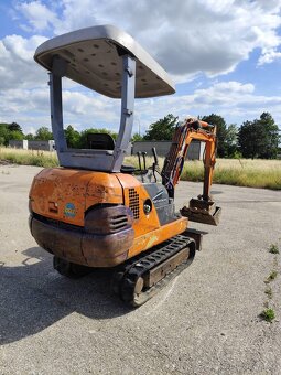 Minibáger Hitachi FH15. 2x lyžica - 4