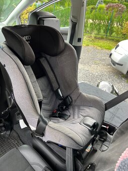 Dětská protisměrná autosedačka, AXKID MINIKID - 4