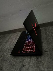 Herní Asus ROG-Republic of Gamers-15.6" FHD IPS/RGB - 4