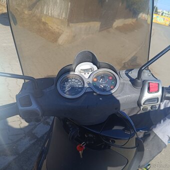 Piaggio Beverly 250 I.E. - 4