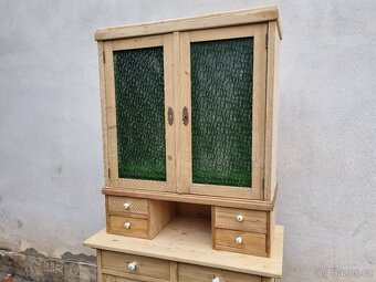 STARÝ SMRKOVÝ ŠUPLÍKATÝ KREDENC - 4