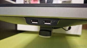 Monitor Dell U2312HMt - 4