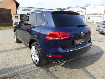 Volkswagen Touareg 3,0 TDi KŮŽE,NAVI,VÝHŘEV,1.MAJ - 4