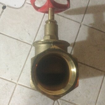 prodej. vodovodního ventilu - 4