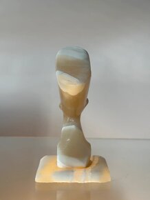 Soška Nefertiti - 4