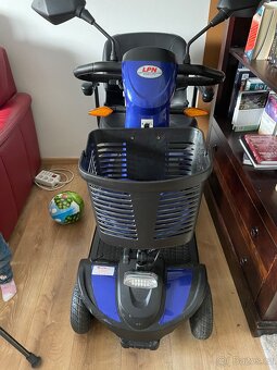 Prodám čtyřkolový invalidní elektrický vozík LPN Malux+ - 4