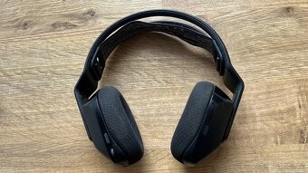 Logitech G733 Lightspeed herní sluchátka - 4