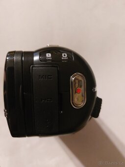 Videokamera nová s příslušenstvím. - 4