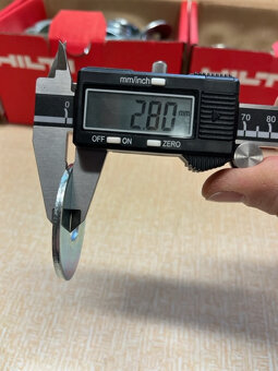 Velkoplošná podložka M16 – HILTI - 3,- Kč - 4