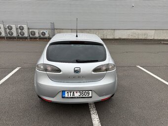 SEAT LEON 1,4 16V 63kW rok 2008 - Nové STK - Pěkný Stav - 4