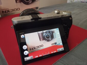 Samsung NX300 + 20-50mm - 4