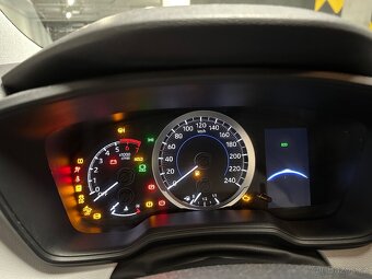 Toyota Corolla s automatem - 4