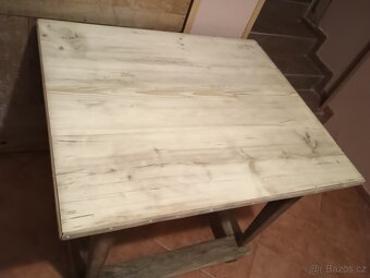 starý stůl po renovaci - 4