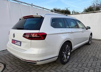 Volkswagen Passat - 4