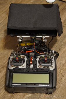 Dron Naza - 4