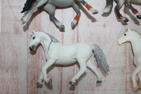 Figurky koní Schleich X - 4