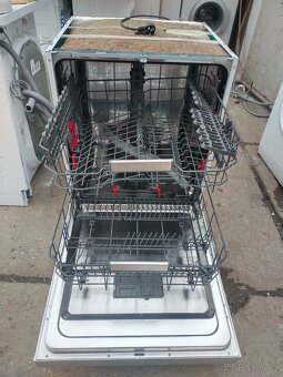 Prodám zánovní myčku zn. Whirlpool Zdarma Dovezu-- - 4
